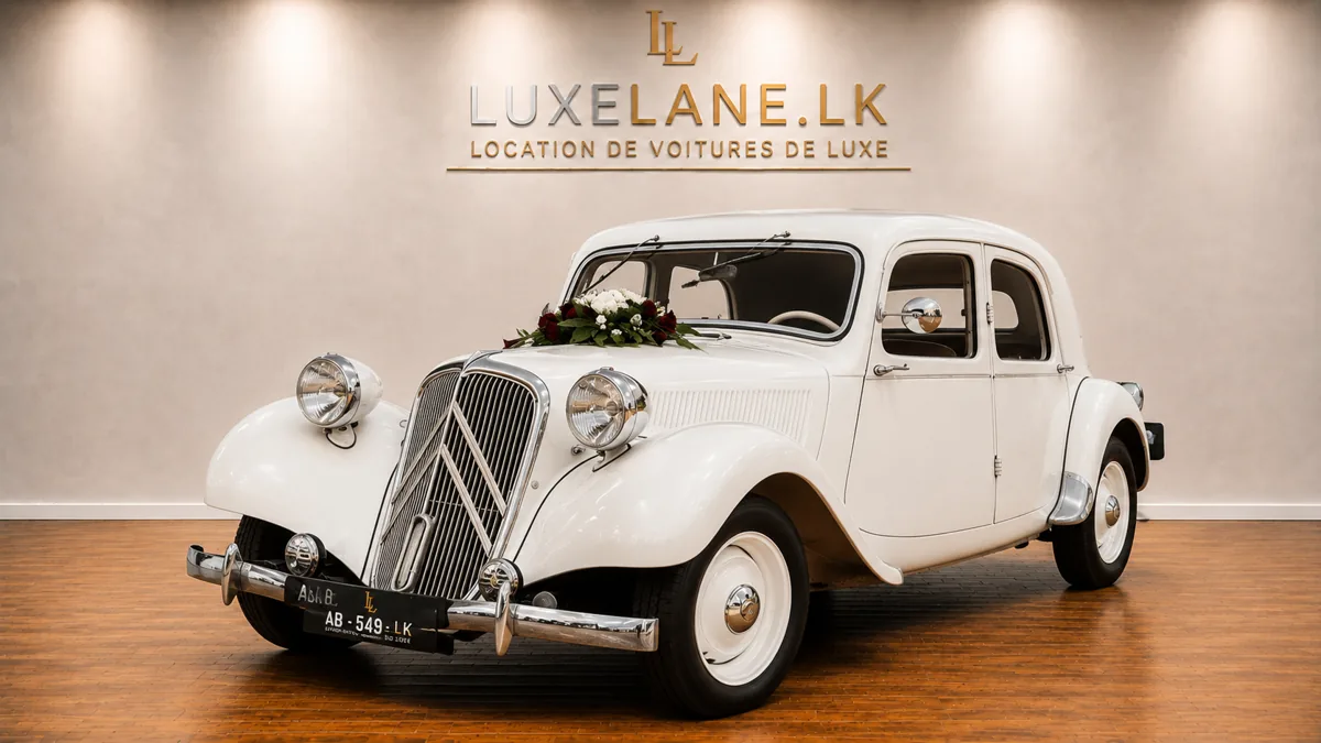 Ivory Citroën Traction Avant for wedding